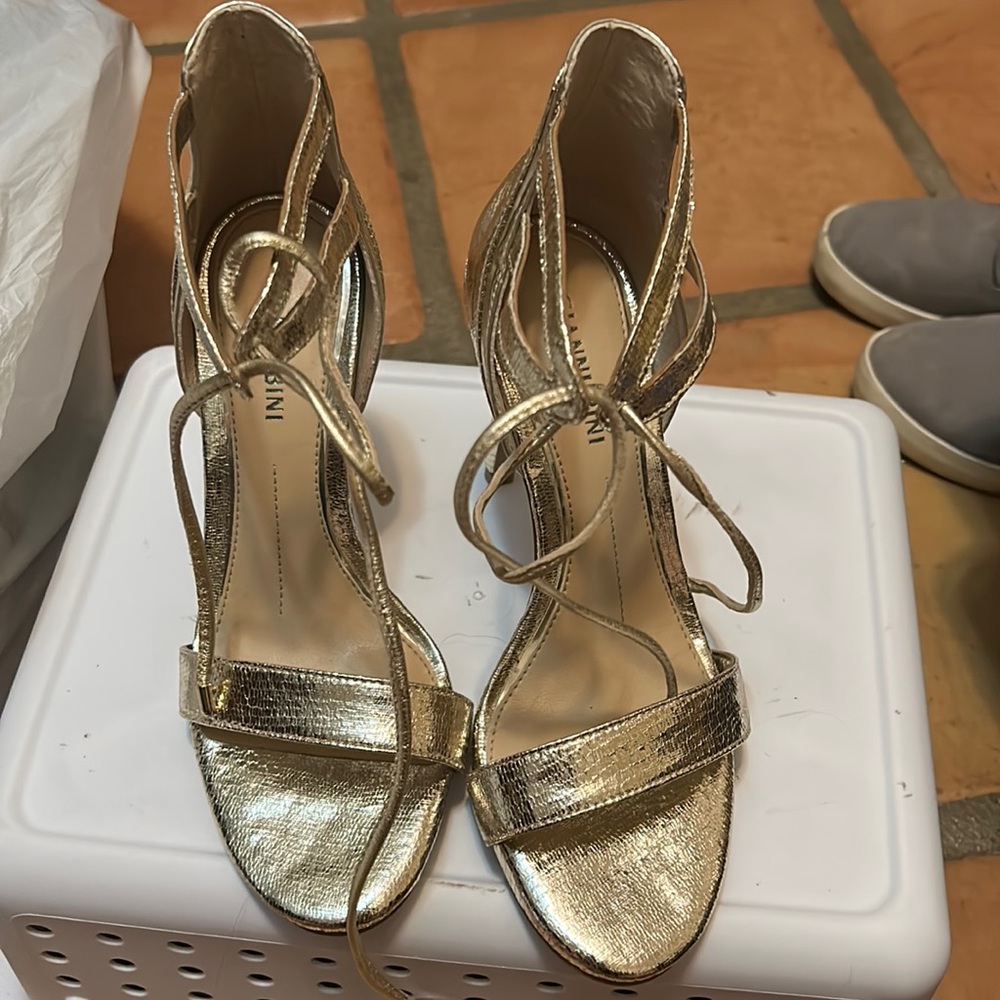 Gianni bini gold heels